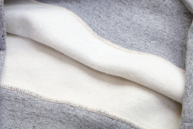 FREEWHEELERS(フリーホイーラーズ)~"HARPER HOT IRONS V8" FREEDOM SLEEVE DOUBLE V SWEAT SHIRT~