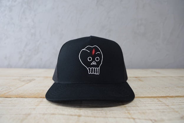 MOUNTAIN JAM & Co. (マウンテンジャム＆コー)～Spunky Mesh Cap Black(Red)～