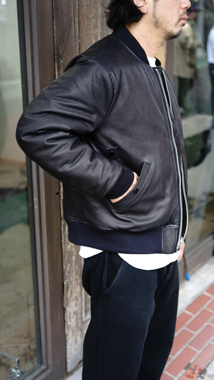 L.E.A Black