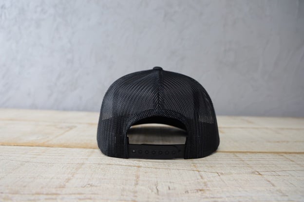 MOUNTAIN JAM & Co. (マウンテンジャム＆コー)～Spunky Mesh Cap Black(Red)～