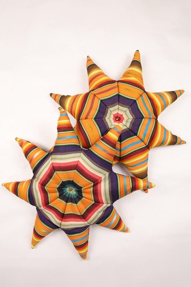 Nasngwam(ナスングワム)～STAR FISH CUSHION Orange～