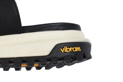 COMFY(コムフィ)～GRAVEL SANDAL BK～