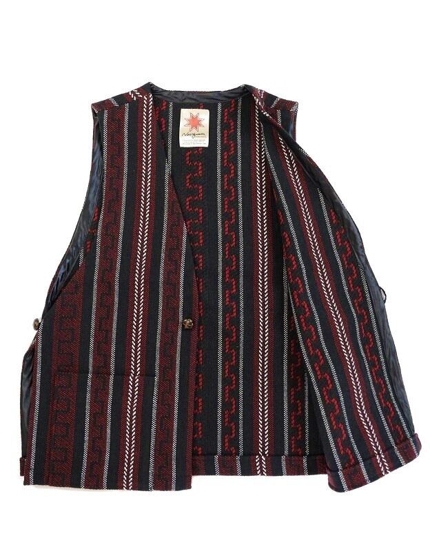 Nasngwam(ナスングワム)～PUEBLO VEST RED～