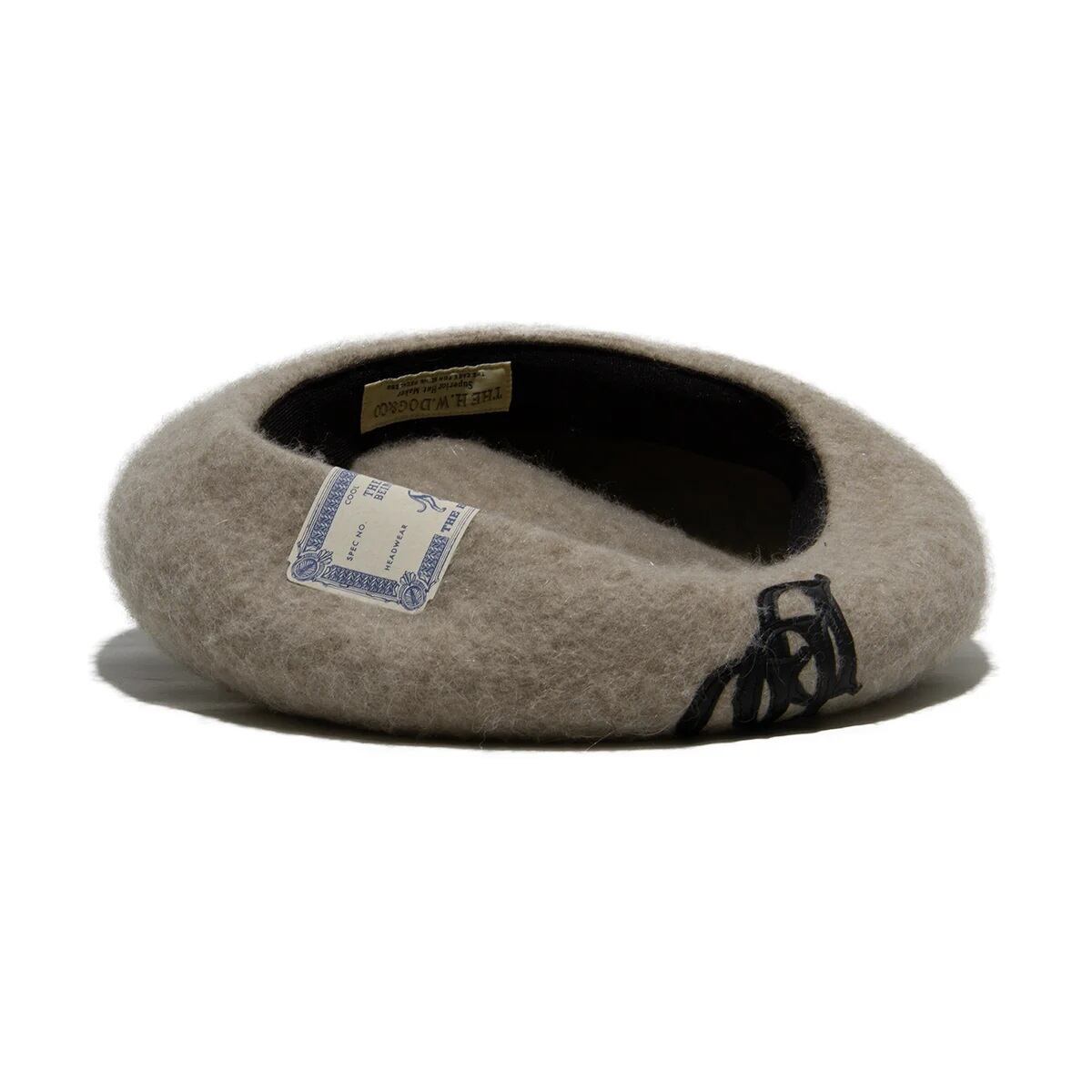 THE H.W.DOG & Co. (ドッグアンドコー) ～LEATHER WAPPEN FLUFFY BERET - Beige～