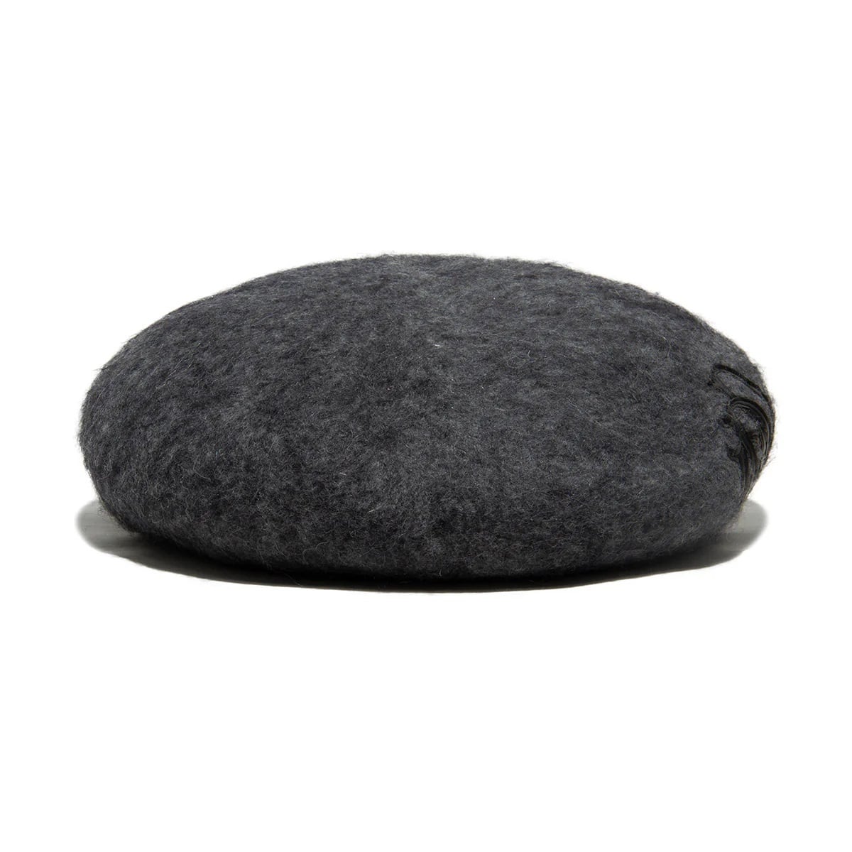 THE H.W.DOG & Co. (ドッグアンドコー) ～LEATHER WAPPEN FLUFFY BERET - Gray～