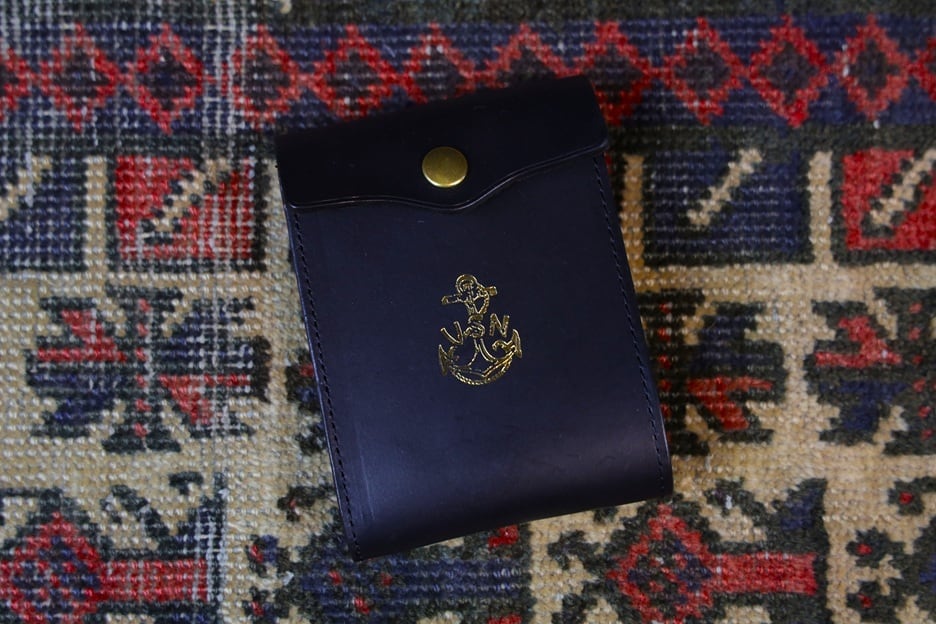 VASCO(ヴァスコ)～LEATHER NAVAL MIDDLE WALLET～