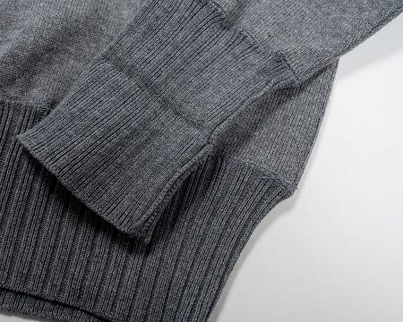 WORKERS(ワーカーズ)～RAF Sweater, Grey～