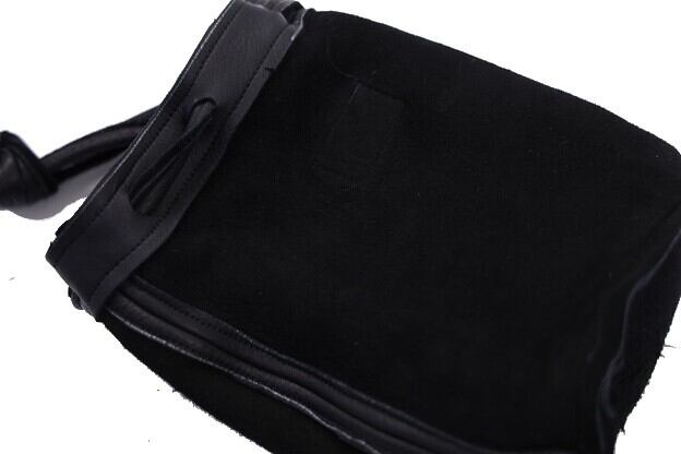 NASNGWAM(ナスングワム)～DEERSKIN WHISKY BAG～