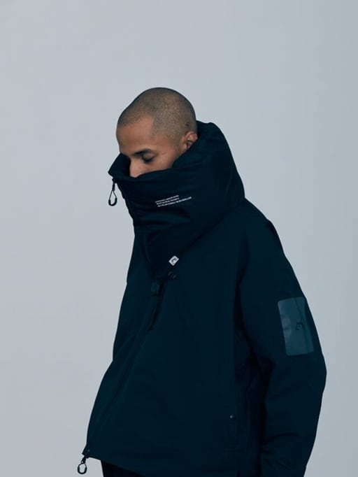 COMFY(コムフィ)～ATTACHABLE HOODIE DOWN～