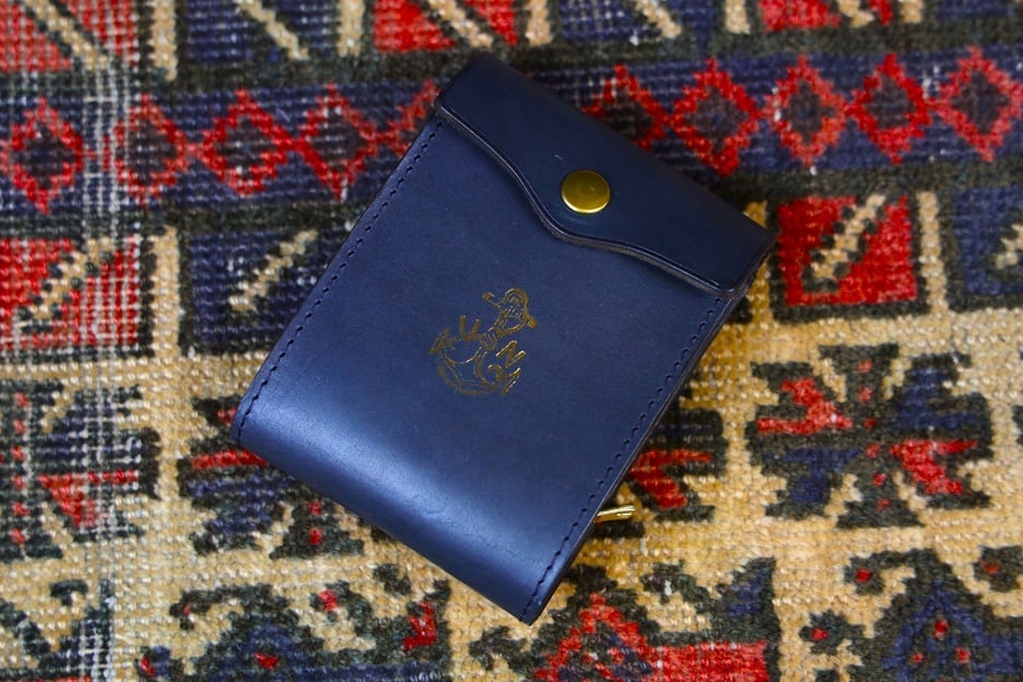VASCO(ヴァスコ)～LEATHER NAVAL MIDDLE WALLET～
