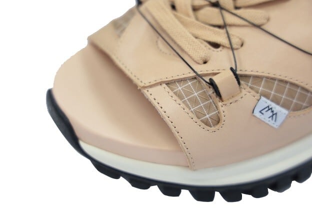 COMFY(コムフィ)～GRAVEL SANDAL BE～