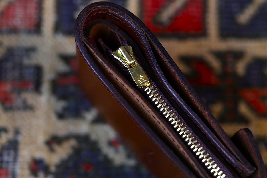 VASCO(ヴァスコ)～LEATHER NAVAL MIDDLE WALLET～