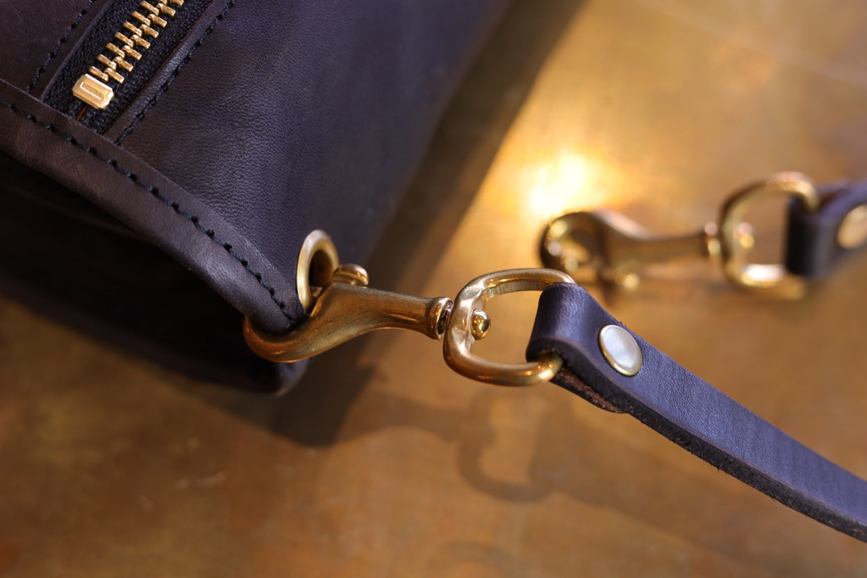 LEATHER SHOULDER STRAP BLACK