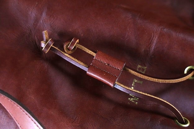 VASCO(ヴァスコ)～LEATHER WANDER PURSE BAG～