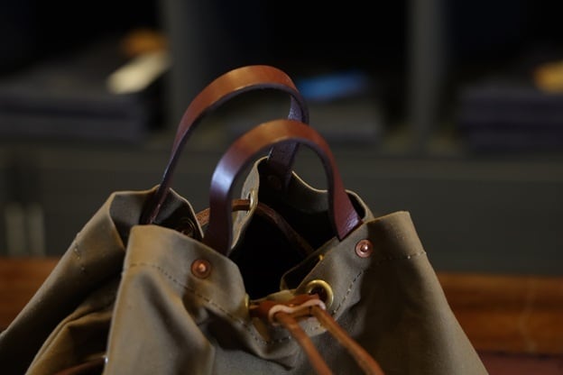 VASCO(ヴァスコ)～CANVAS×LEATHER MAIL PURSE BAG～