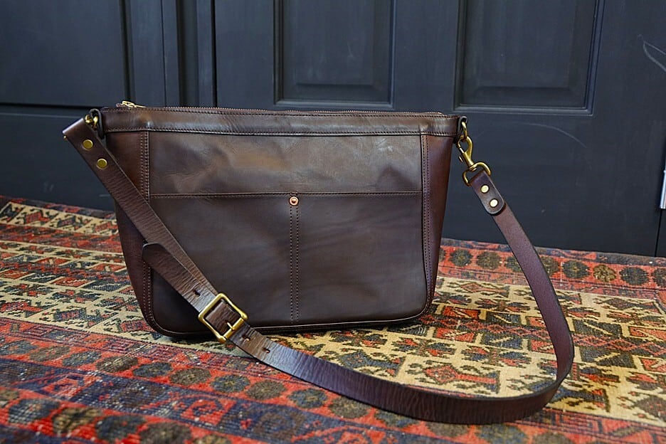 VASCO(ヴァスコ)～LEATHER TELEPHONE SHOULDER BAG～