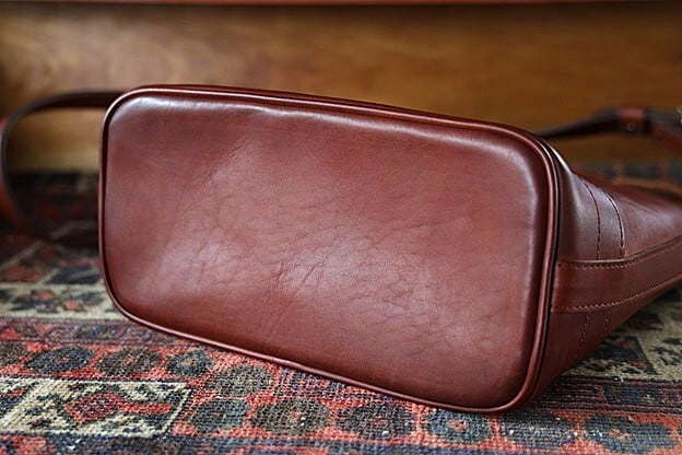VASCO(ヴァスコ)～LEATHER WANDER PURSE BAG～