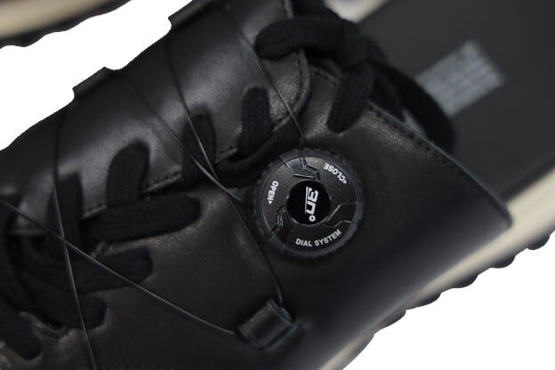 COMFY(コムフィ)～GRAVEL SANDAL BK～