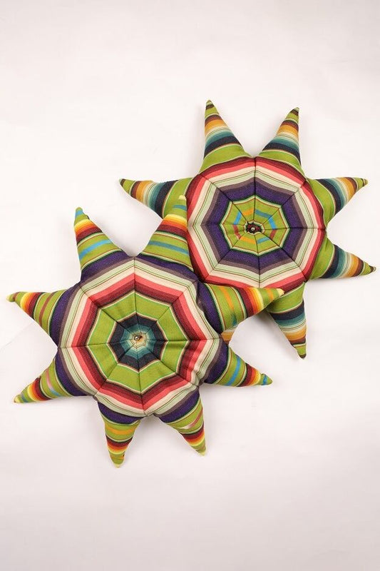 Nasngwam(ナスングワム)～STAR FISH CUSHION Green～